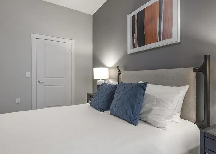 Landing Modern With Amazing Amenities * Fort Worth