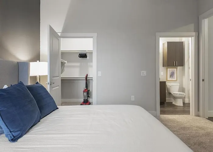 Landing Modern With Amazing Amenities * Fort Worth